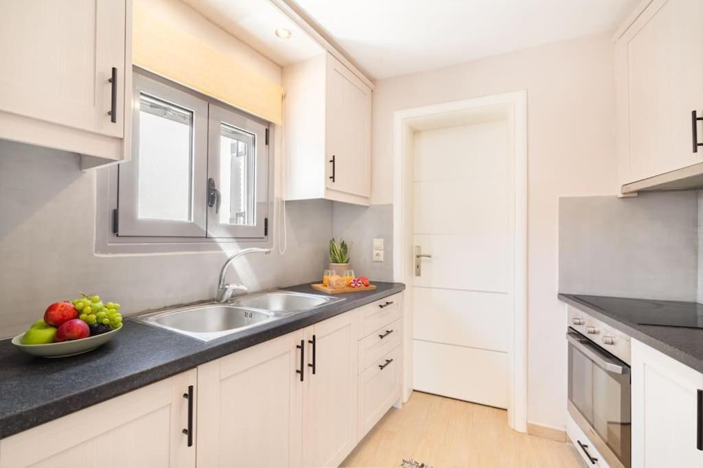 Van Louis Place Vathí Dış mekan fotoğraf