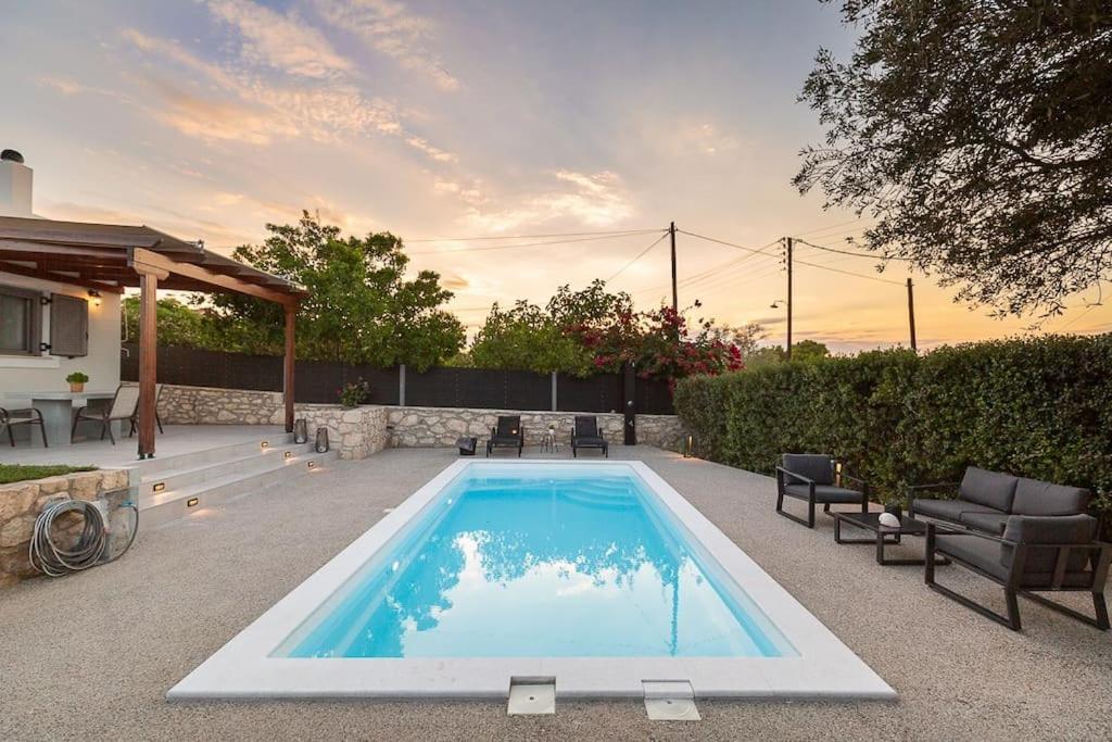 Van Louis Place Vathí Dış mekan fotoğraf
